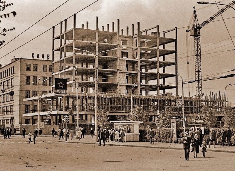Строительство здания Гипроживмаш на Ленина 23